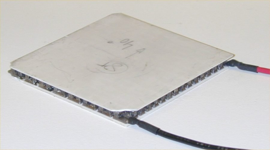 Peltier thermoelectric cooling module used for solid-state cooling